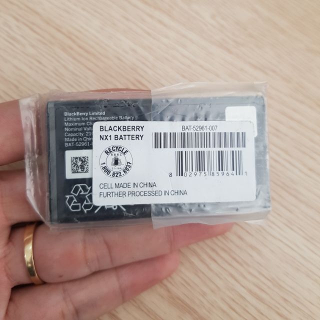 [HCM]Pin Blackberry 9983 Porsche Design  New