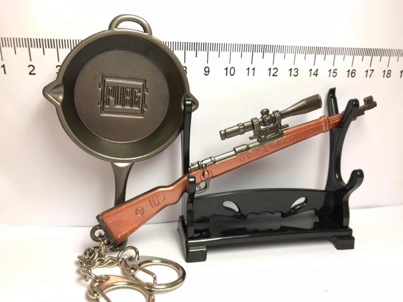 Bộ móc khóa kar98 pubg size 12cm và chảo size 8,5cm