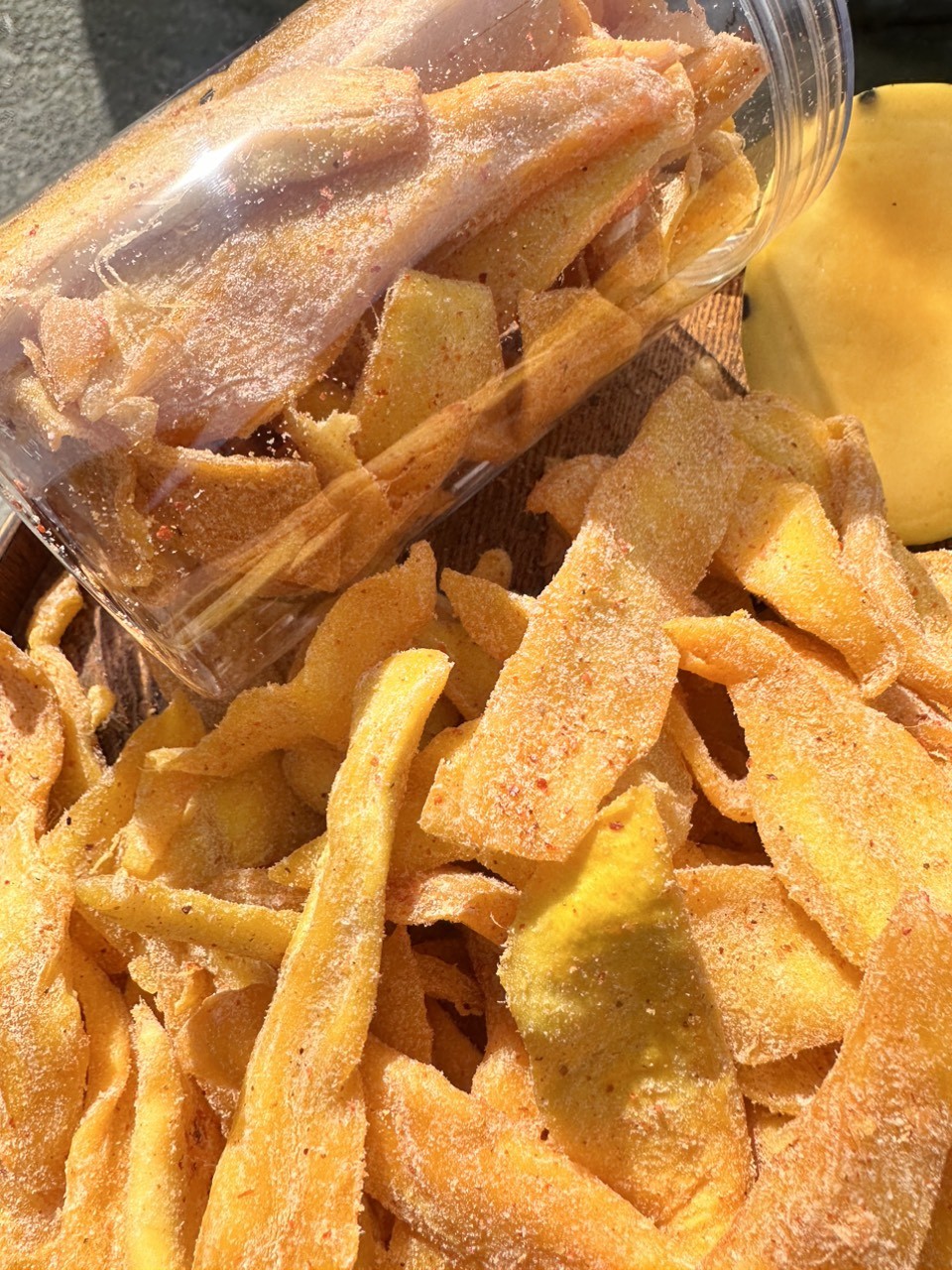 500gr xoài sợi muối ớt chua cay đậm vị thơm ngon