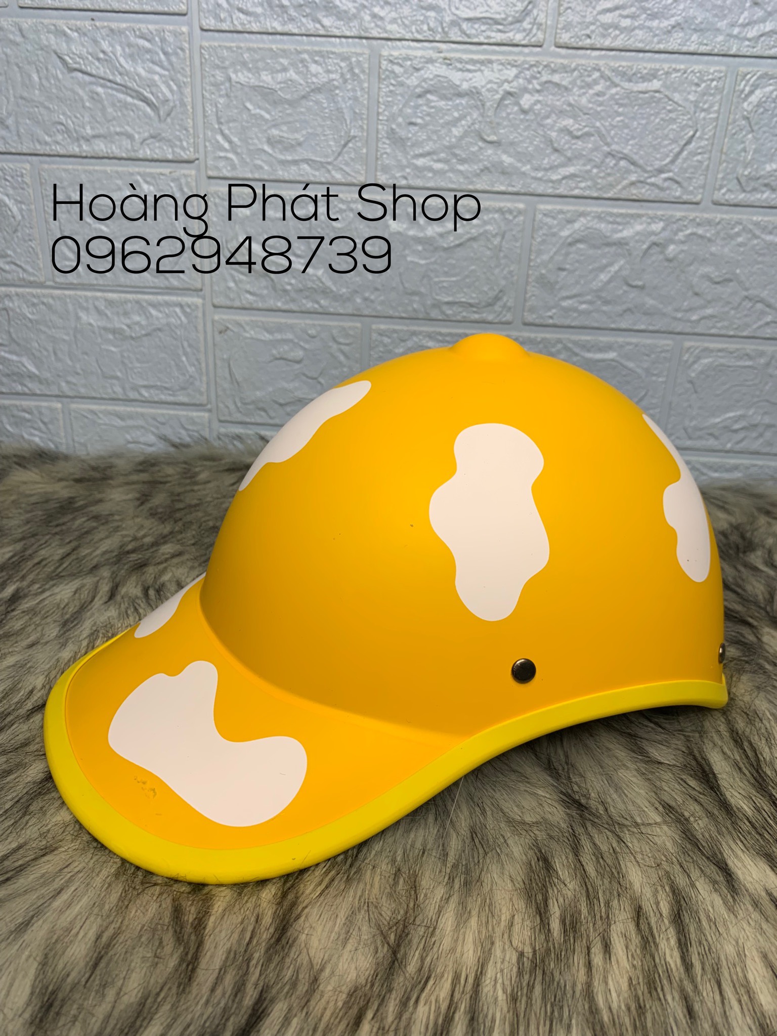 Nón bảo hiểm nữ tem bò sửa mỏ kết lưỡi trai gọn nhẹ thời trang, mỏ kết dài che nắng tốt { CÓ SỈ}