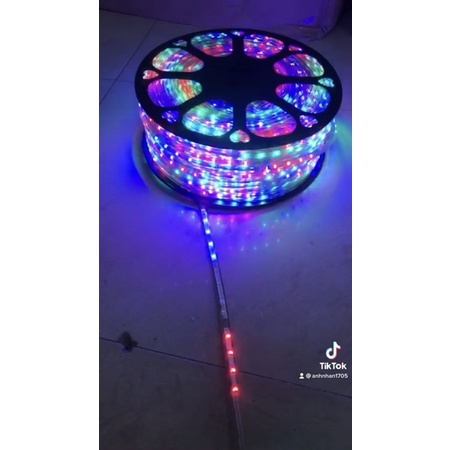 Led cuộn 100m 2835/6 màu đuổi, (Tặng kèm 3 nguồn)