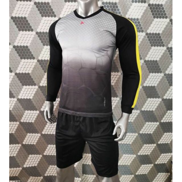 Quần áo thủ môn tay dài có đệm mút in tên số theo yêu cầu, chất lượng đảm bảo, an toàn đến sức khỏe người sử dụng, cam kết sản phẩm đúng mô tả