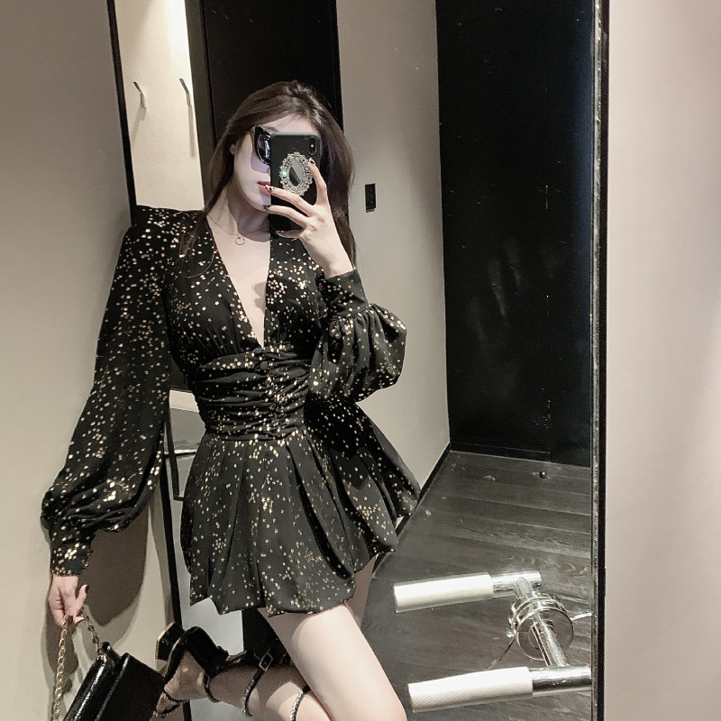 Váy dài tay chấm sao voan Quảng Châu