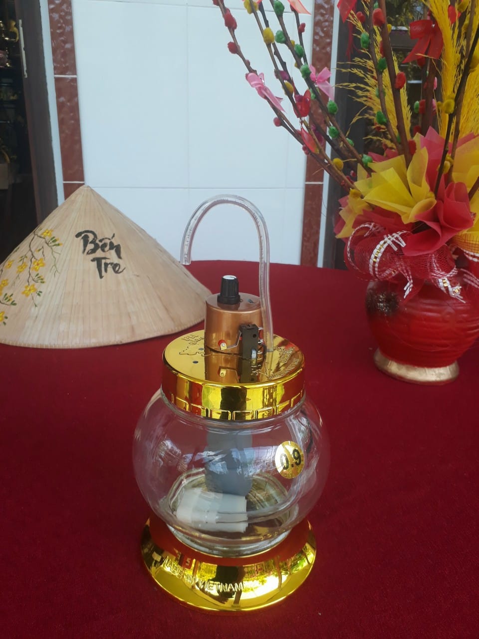 Bình rót rươu tự động thủ tinh hoàng kim - Uy tín, chất lượng cao - Đón Tết sang