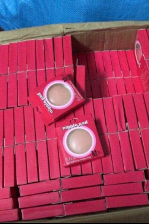 Miếng dán ti ngực chất liệu silicon dùng được nhiều lần =1 đôi