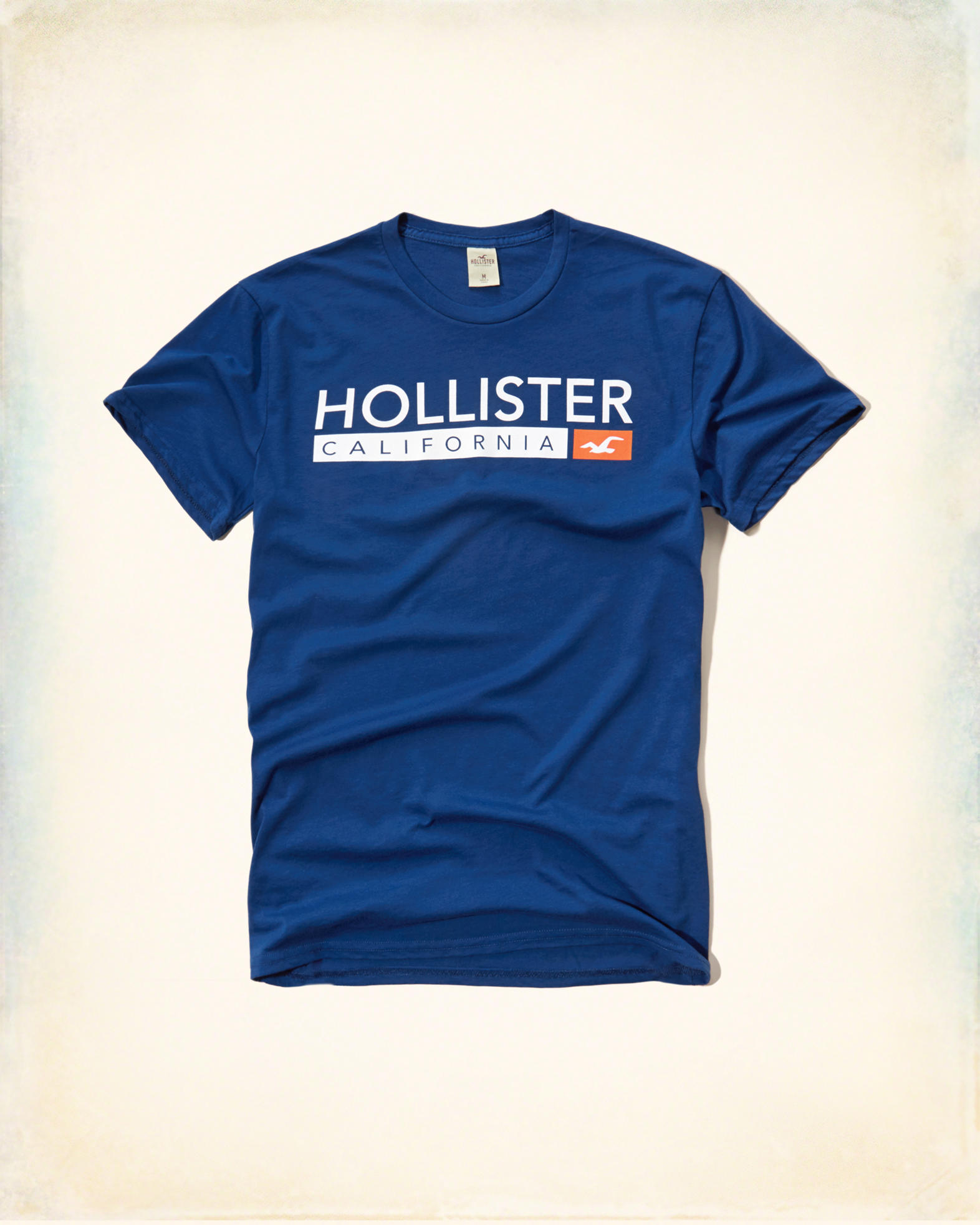 Áo thun Hollister White California