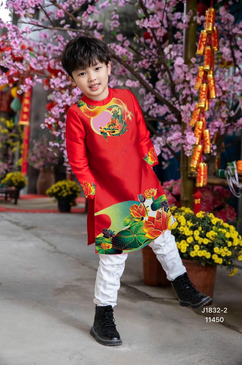 Áo dài cách tân. rồng hoa sen