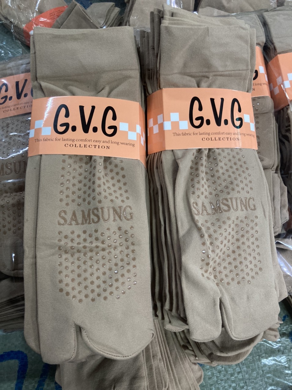 10 đôi vớ da GVG , có hạt silicon chống trượt khi đi trong nhà