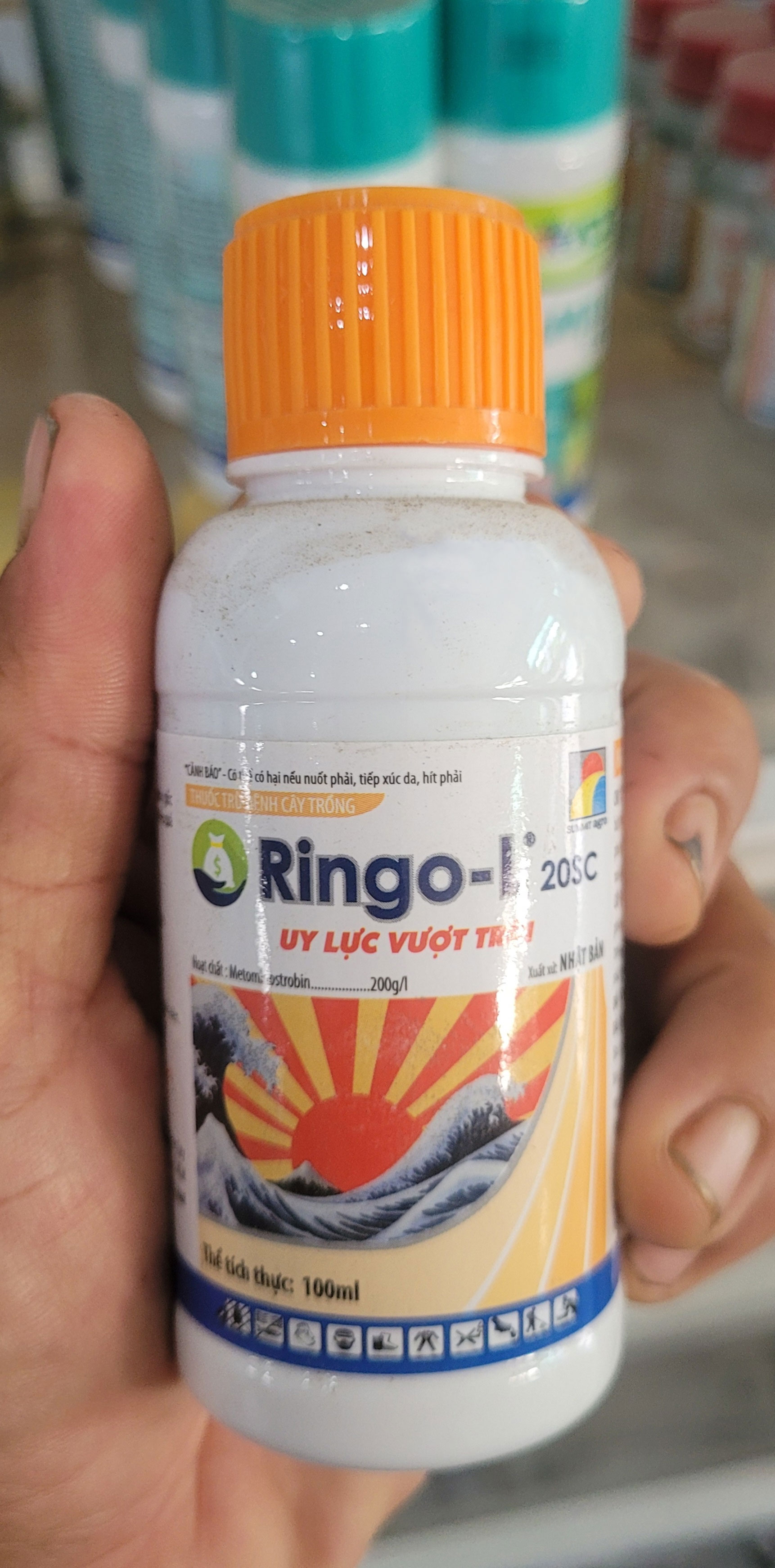 Thuốc trừ bệnh Ringo L 20Sc chai 100ml chính hiệu của Nhật Bản
