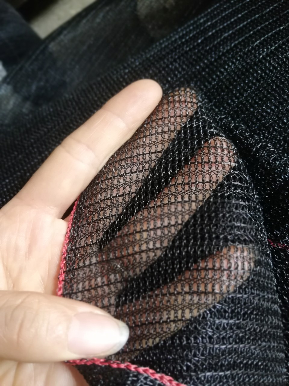 Lưới che nắng Đài Loan sợi tròn độ bền cao 8-10 năm khổ 3m màu xanh/ đen (giá tình theo mét cắt)