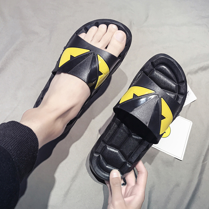 Dép quai ngang nam mới phong cách mắt quái vật Fendi, đế chống trơn trượt phong cách hàn quốc cá tính mới