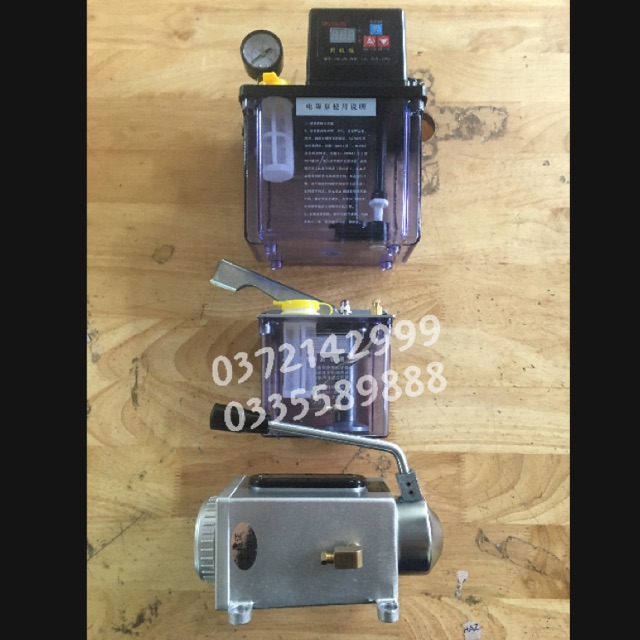 Bơm nhớt, bơm dầu máy CNC loại nhựa - nhôm - tự động