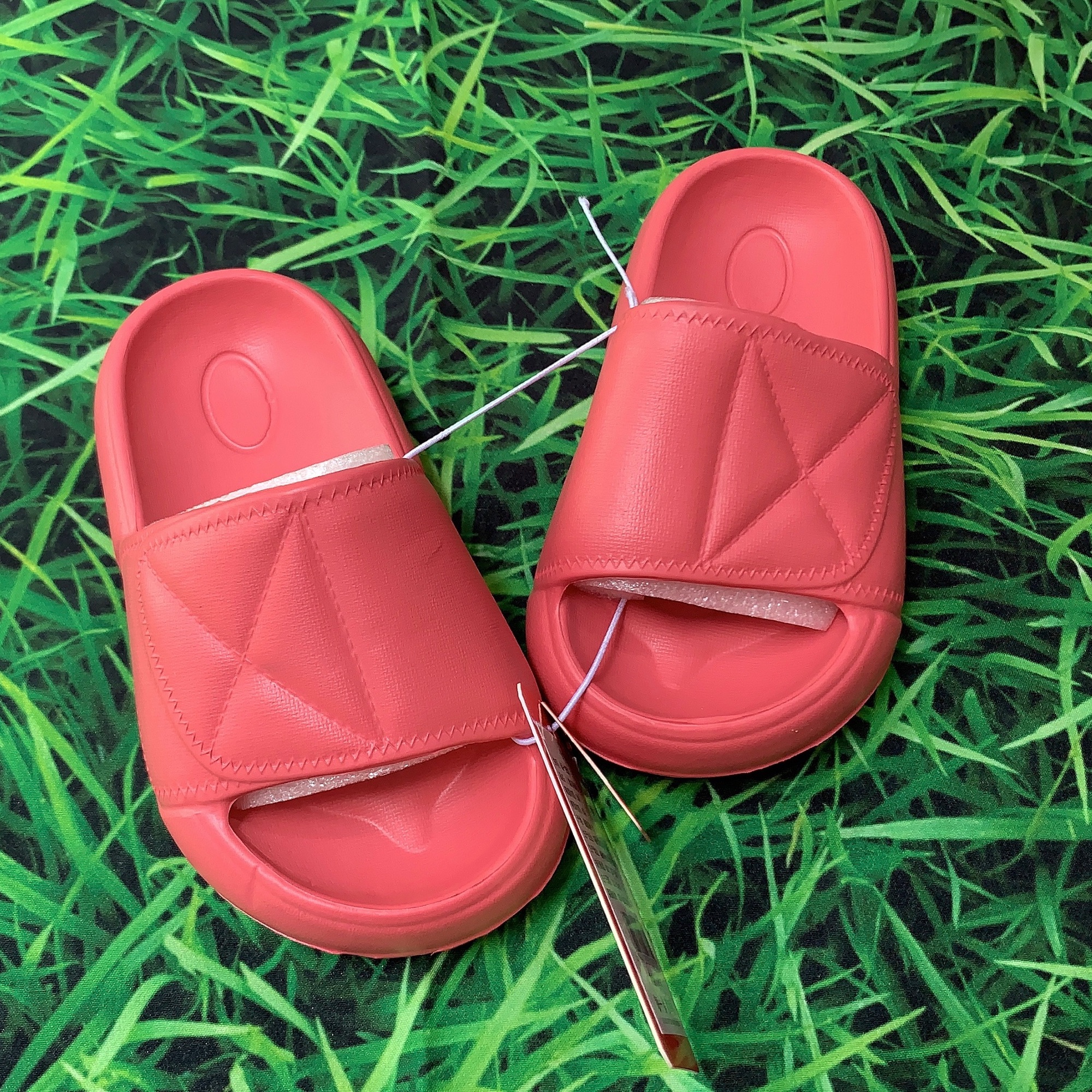 Dép xốp Mario cho bé