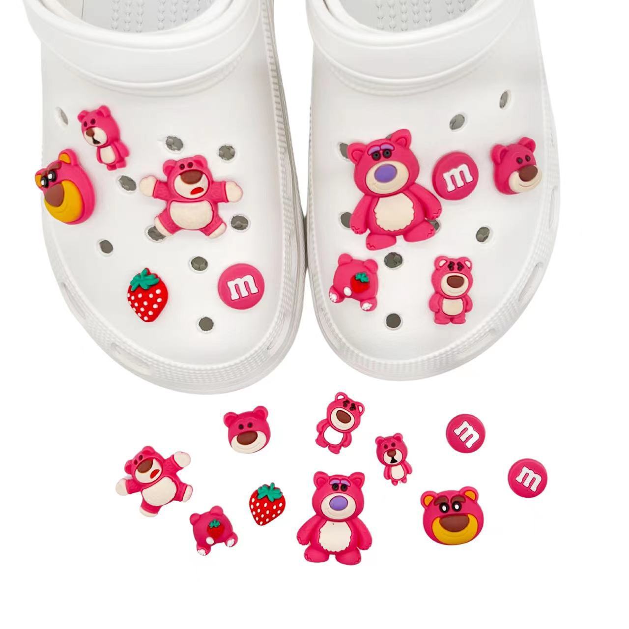 Set 10 Jibbitz Sticker Gấu Dâu Lotso gắn dép crocs, dép sục