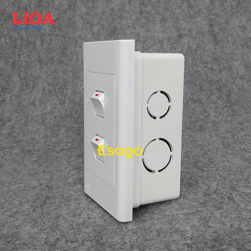 [HCM]Combo 2 công tắc điện 1 chiều + mặt lỗ vuông LiOA - Lắp âm tường