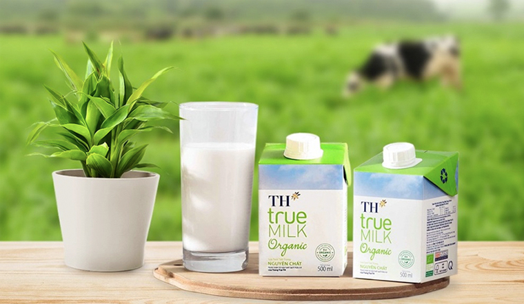 Sữa tươi tiệt trùng TH True Milk ít đường/ có đường/ không đường gói 220ml