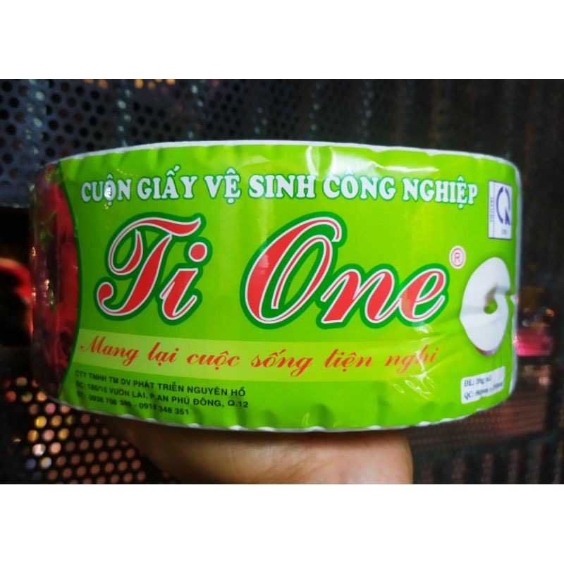Giấy vệ sinh cuộn lớn Tione 450g