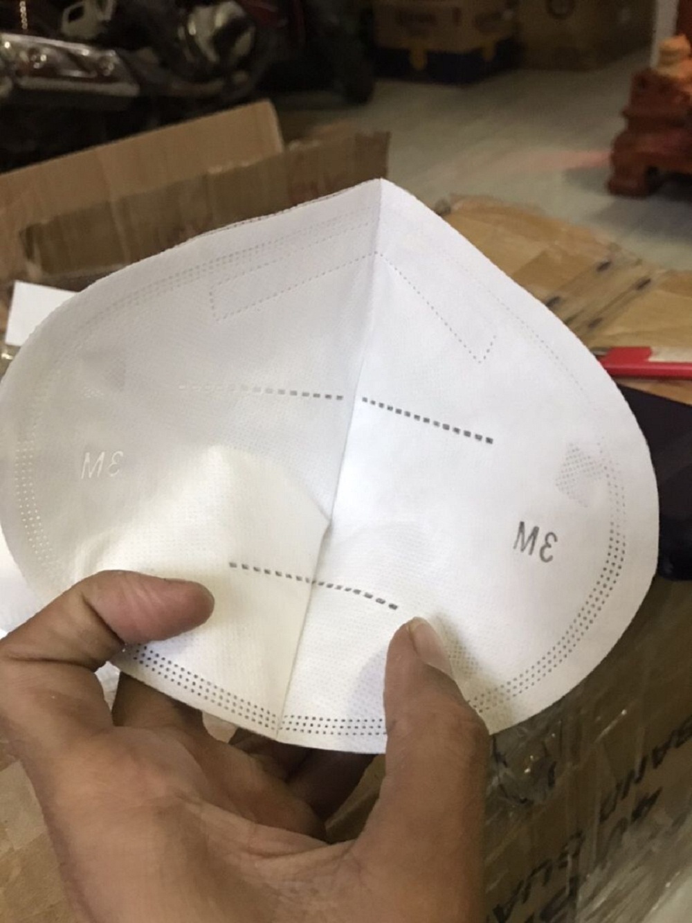 Hộp 10 khẩu trang 3M kháng khuẩn dùng cho cả gia đình