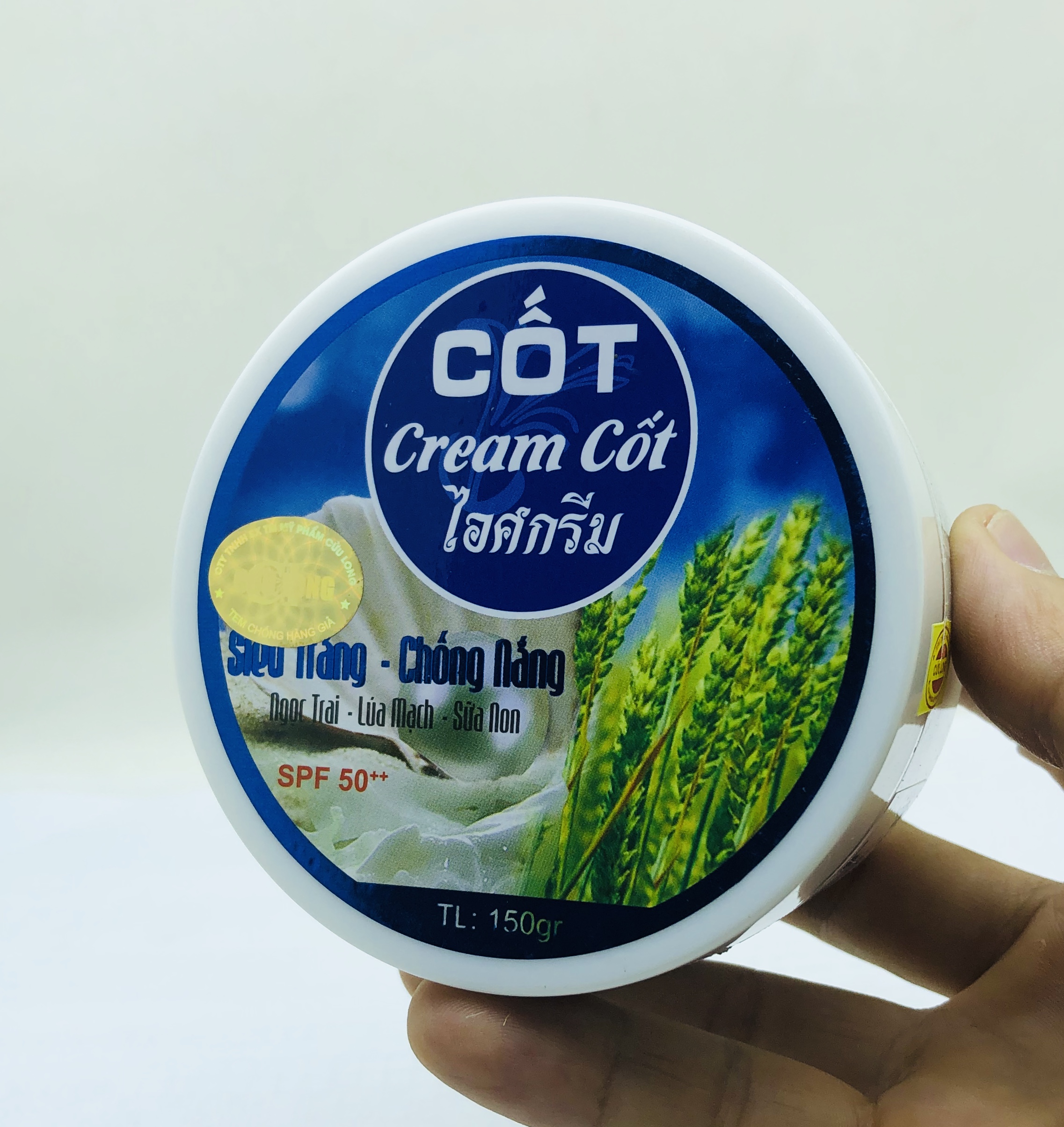 Kem Cốt Cửu Long Xanh Dương kem Body siêu trắng 150g