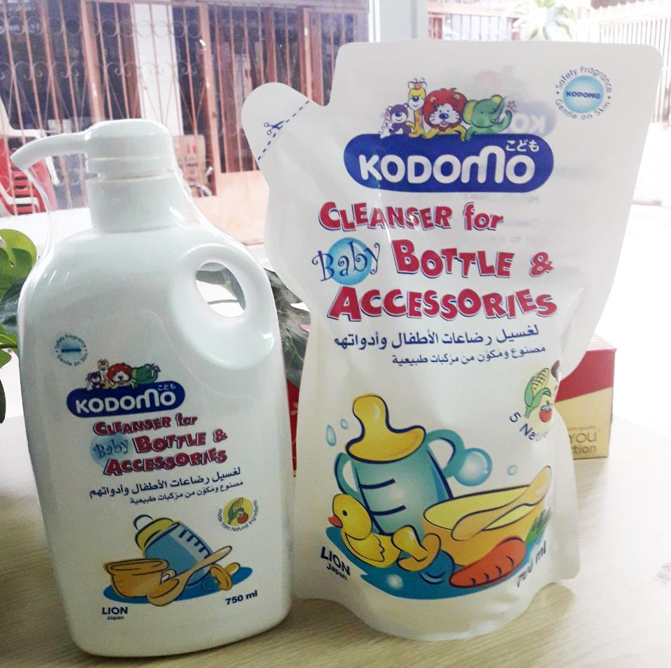 Combo 1 chai + 1 túi Nước rửa bình sữa Kodomo Thái Lan