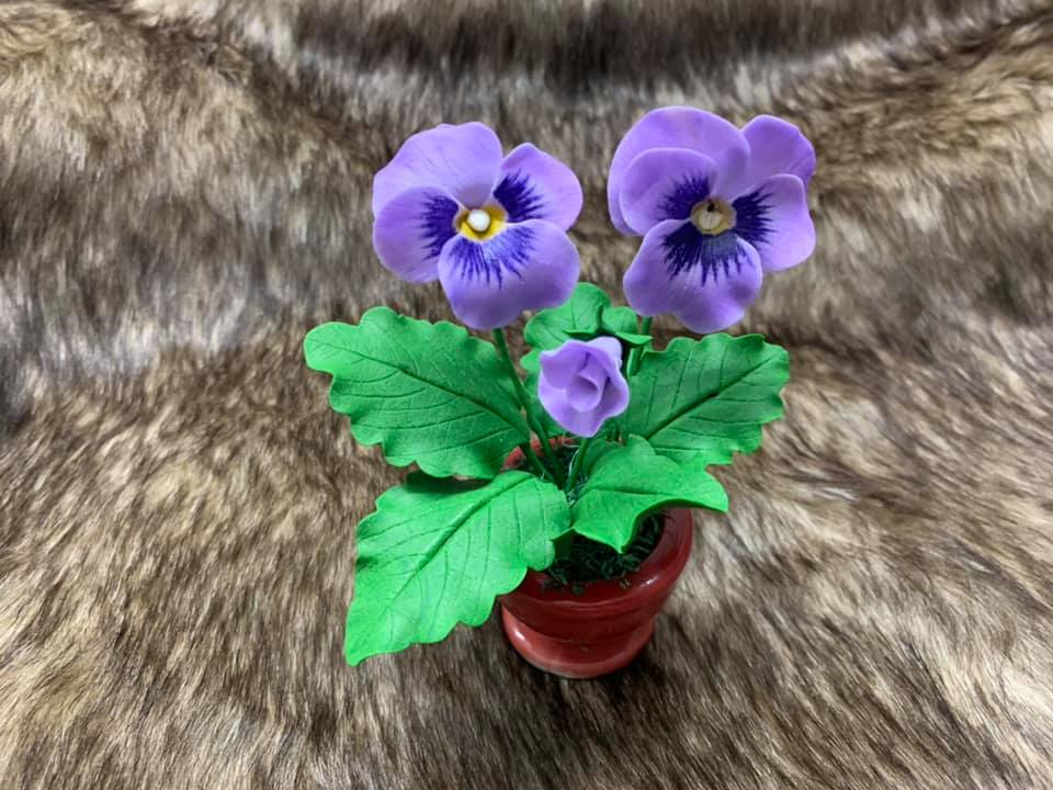 Chậu hoa fanse đất sét nhỏ hoa size trung