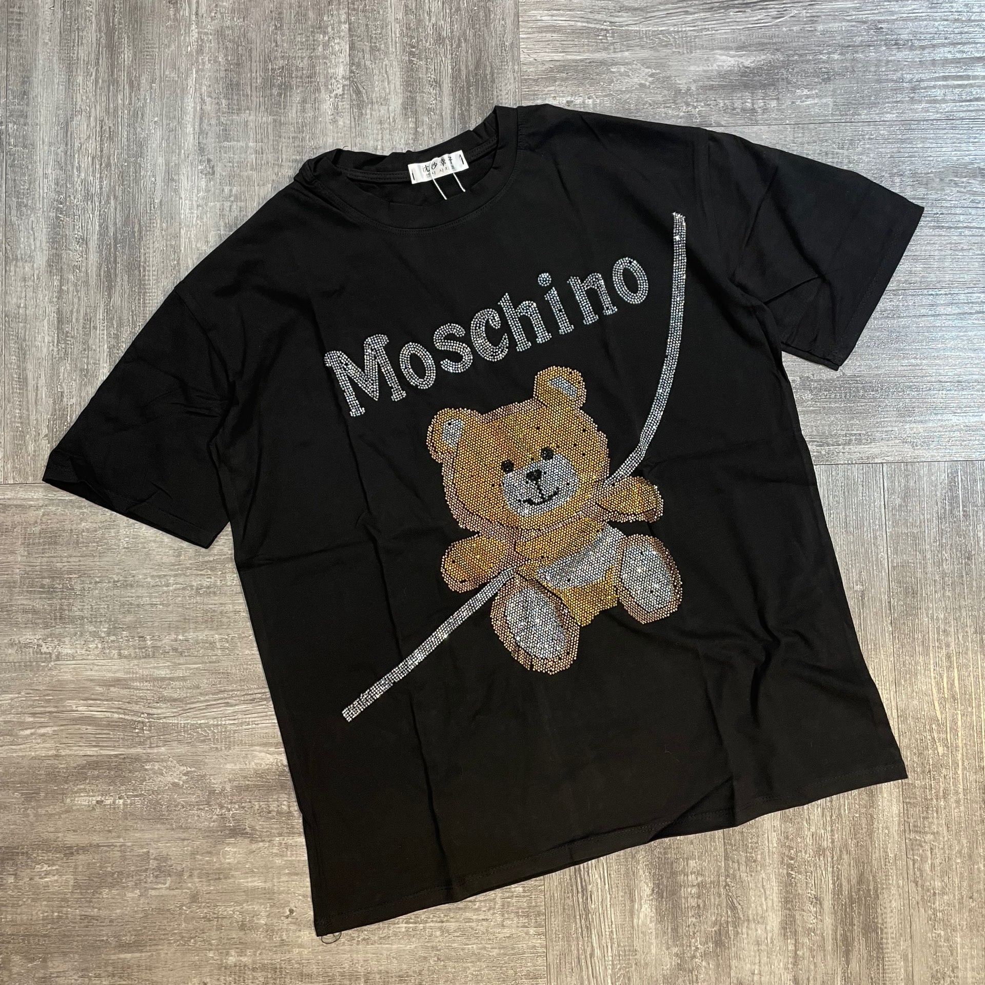 Áo thun đính đá unisex loại 1 - áo thun đính đá lấp lánh - áo moschino