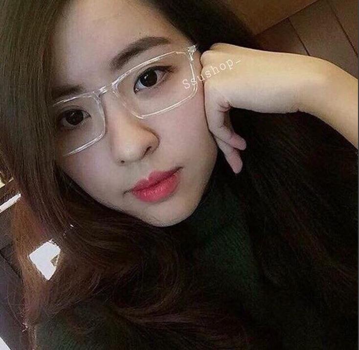 [HCM]Kính thời trang gọng nhỏ dẻo mắt vuông hàng đẹp như hình ( trong suốt)