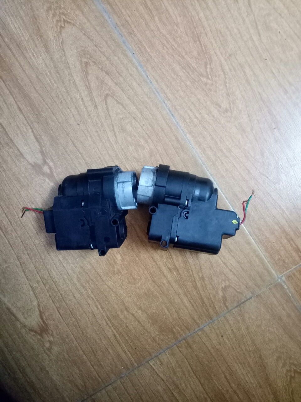 Mô tơ gập gương kia k3
