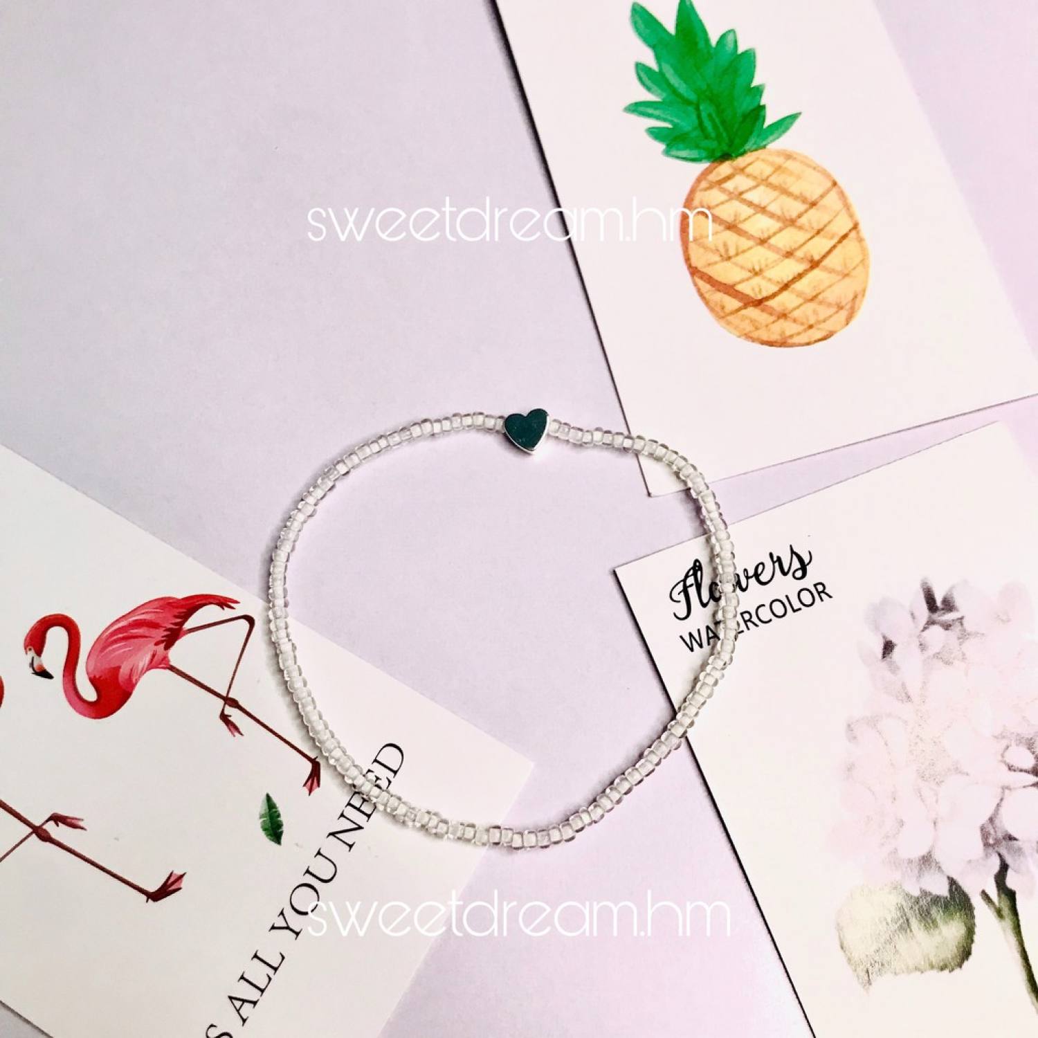 Vòng tay hạt cườm trắng mix trái tim, vòng tay handmade xinh xắn