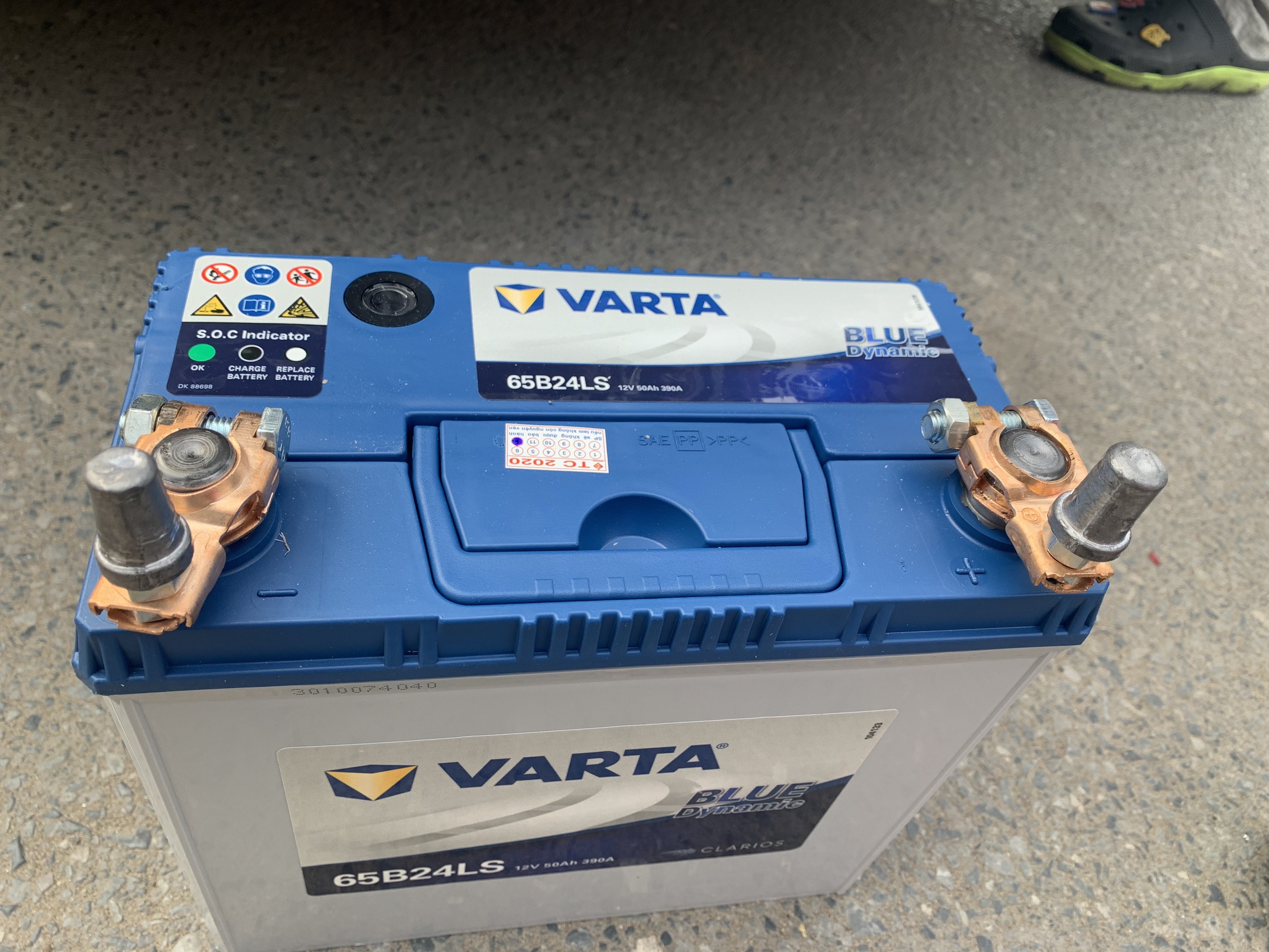 1 Bộ chuyển đổi cọc bình ắc quy từ to sang bé