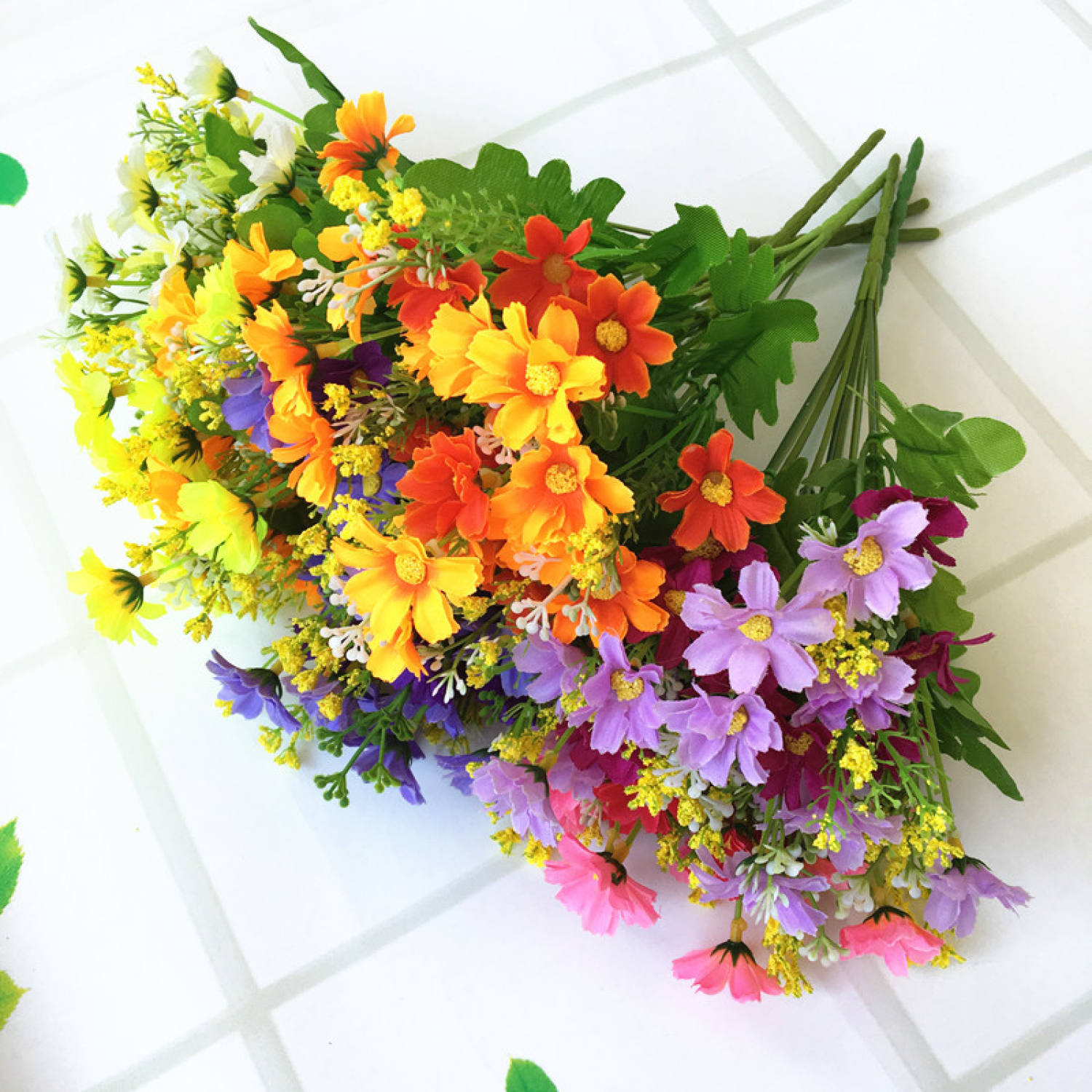 Chùm hoa cúc nhỏ, hoa lụa, hoa giả trang trí
