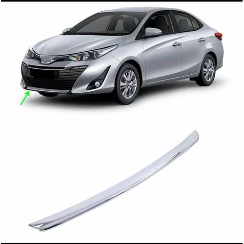 Ốp mui cản trước xe vios 2019