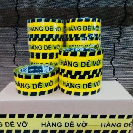 1 cuộn Băng keo in chữ hàng dễ vỡ/ cảnh báo màu vàng 48mm 100y