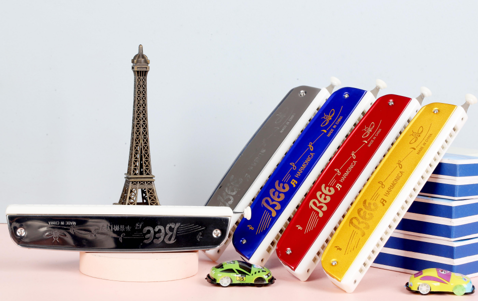Easttop Harmonica 24 LỖ Chromatic Harmonica Ready Stock Chuyên Nghiệp Cơ Quan Miệng Với Trường Hợp BEE Harmonica Món Quà Tốt Nhất Cho Người Chơi Chuyên Nghiệp Người Mới Bắt Đầu Học Sinh Trẻ Em Món Quà Sinh Nhật