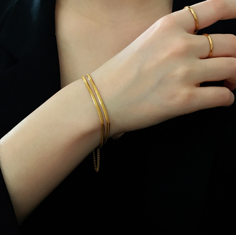 Lắc Tay Nữ Sợi Mì 2 Vòng Titan Ko Đen TT 2932