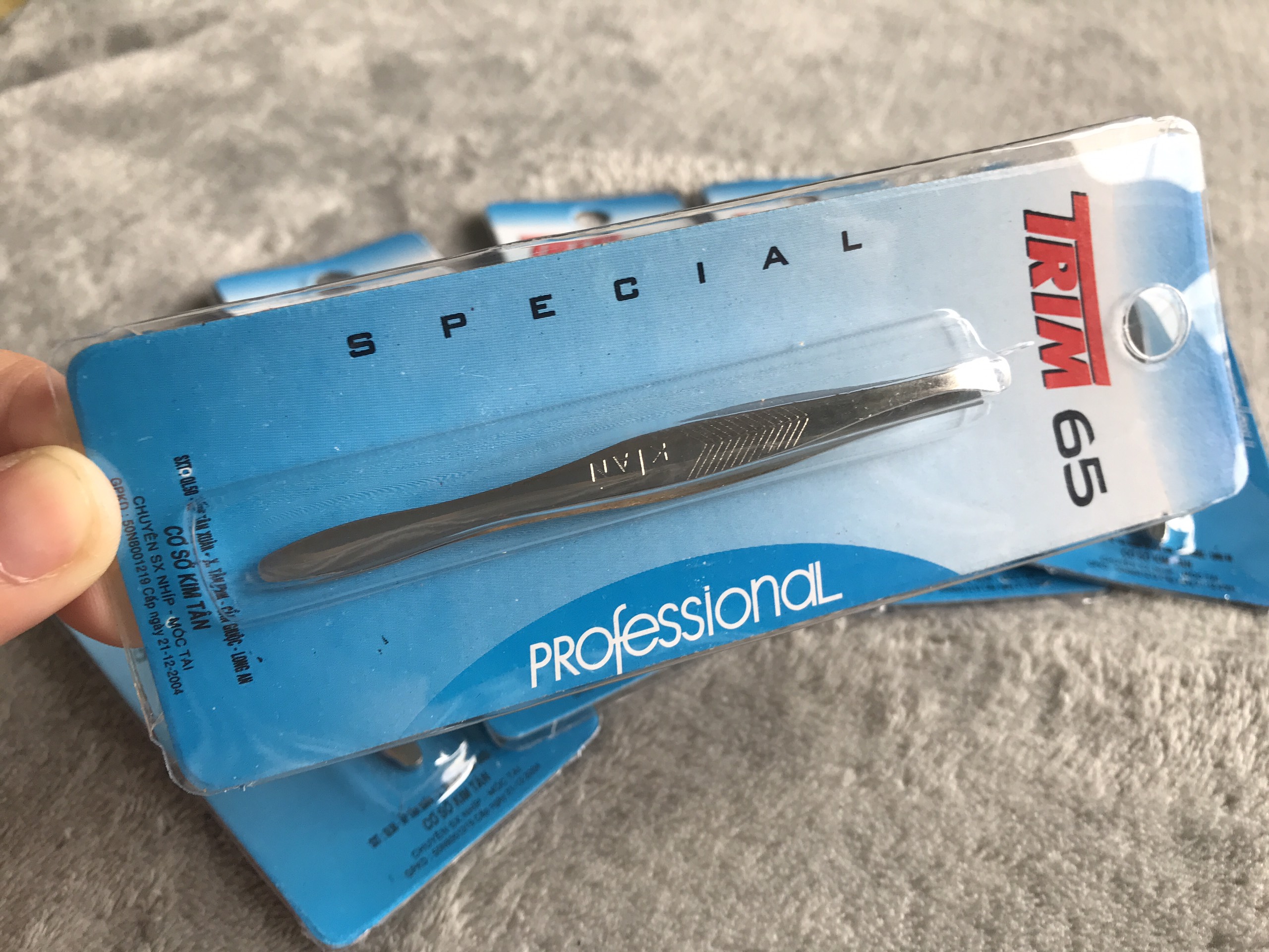 Nhíp Nhổ Lông Mày Lông Nách Cao Cấp Bằng Thép Không Gỉ Trym