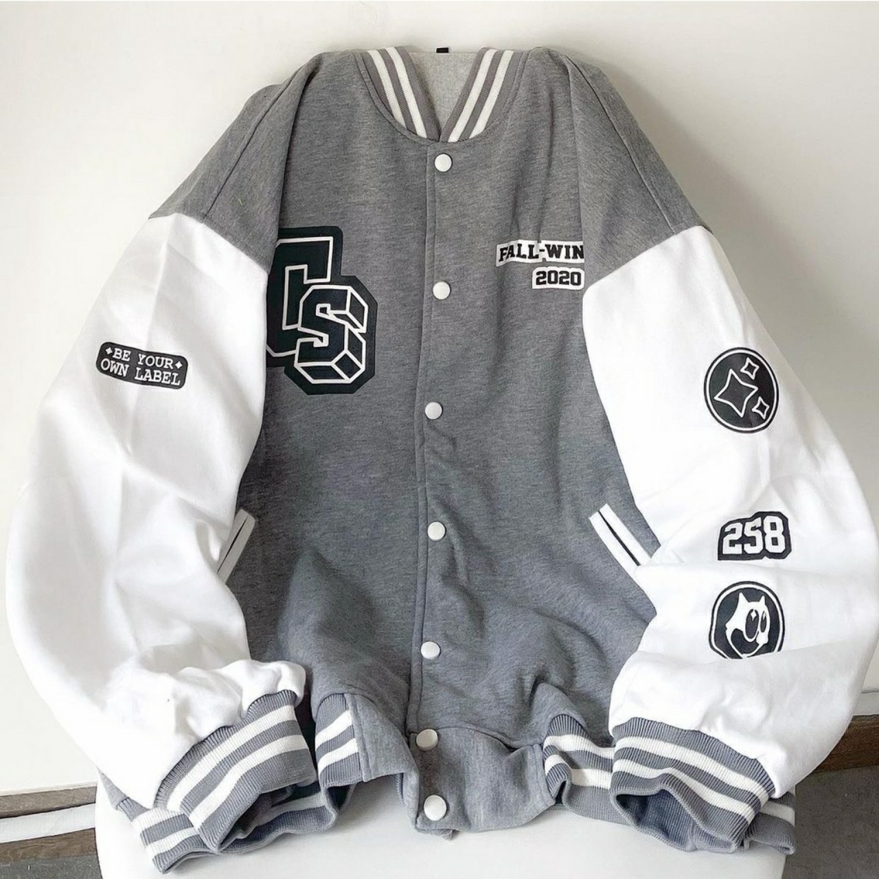 Lịch Sử Giá Áo Khoác Bomber Unisex Closet, Áo Khoác Nỉ Thu Đông Nam Nữ Phối  Tàn Chất Đẹp Cập Nhật 7/2023 - Beecost