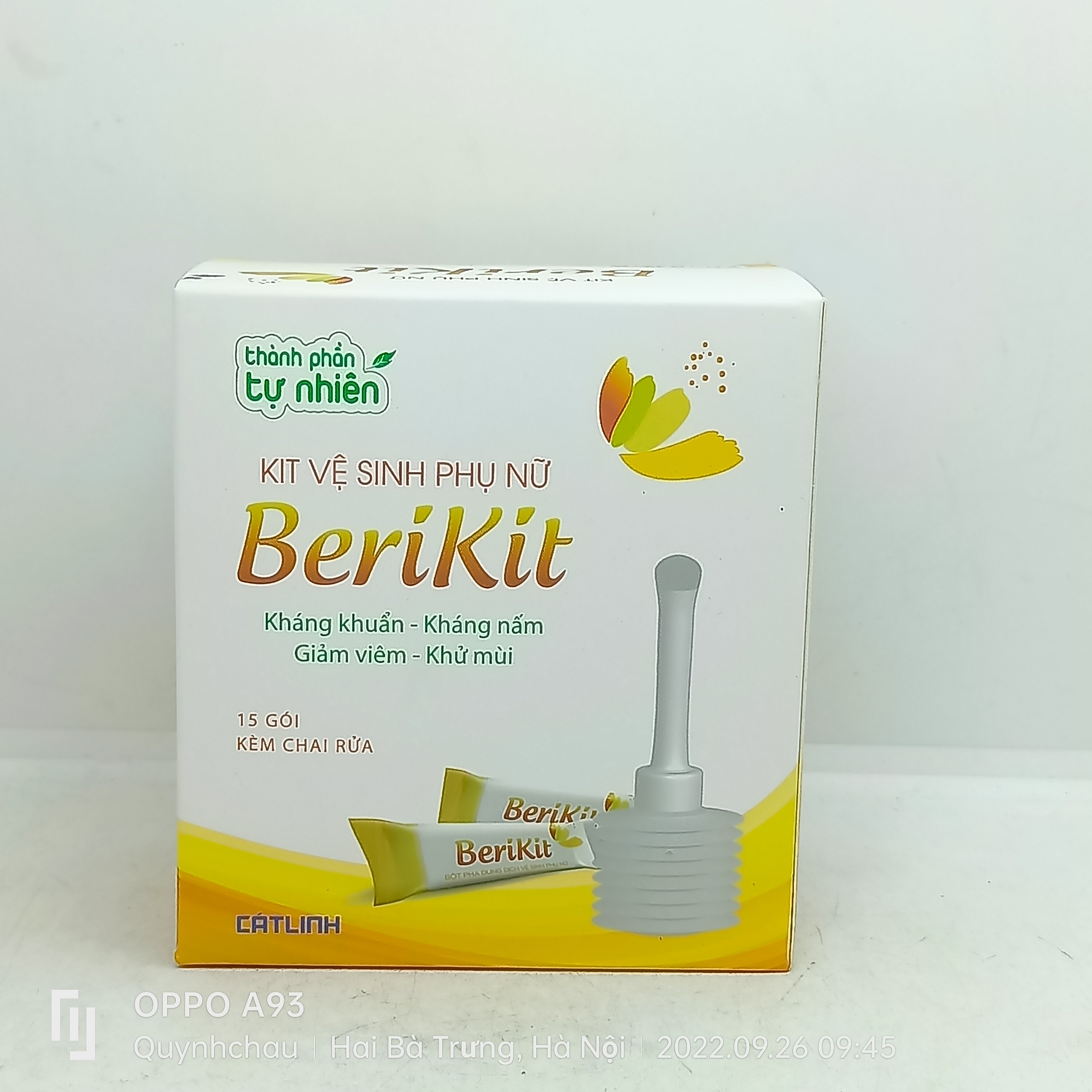 Kit vệ sinh phụ nữ BERIKIT hộp gồm 1 dụng cụ thụt rửa kèm 15 gói muối pha
