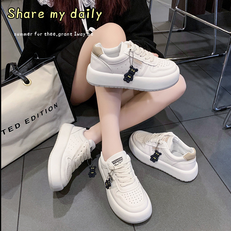Giày thể thao nữ Bearbrik hot trend - Giày nữ trắng 2022