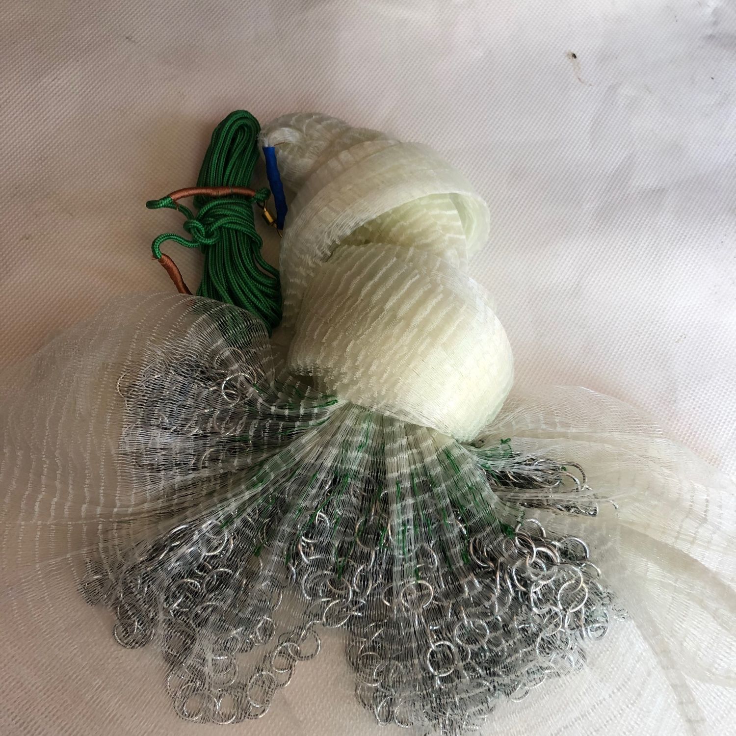 Chài cước bắt cá  mắt 2.5cm cao 3m nặng 3.7kg chân chì hoặc chân xích siêu bén cá