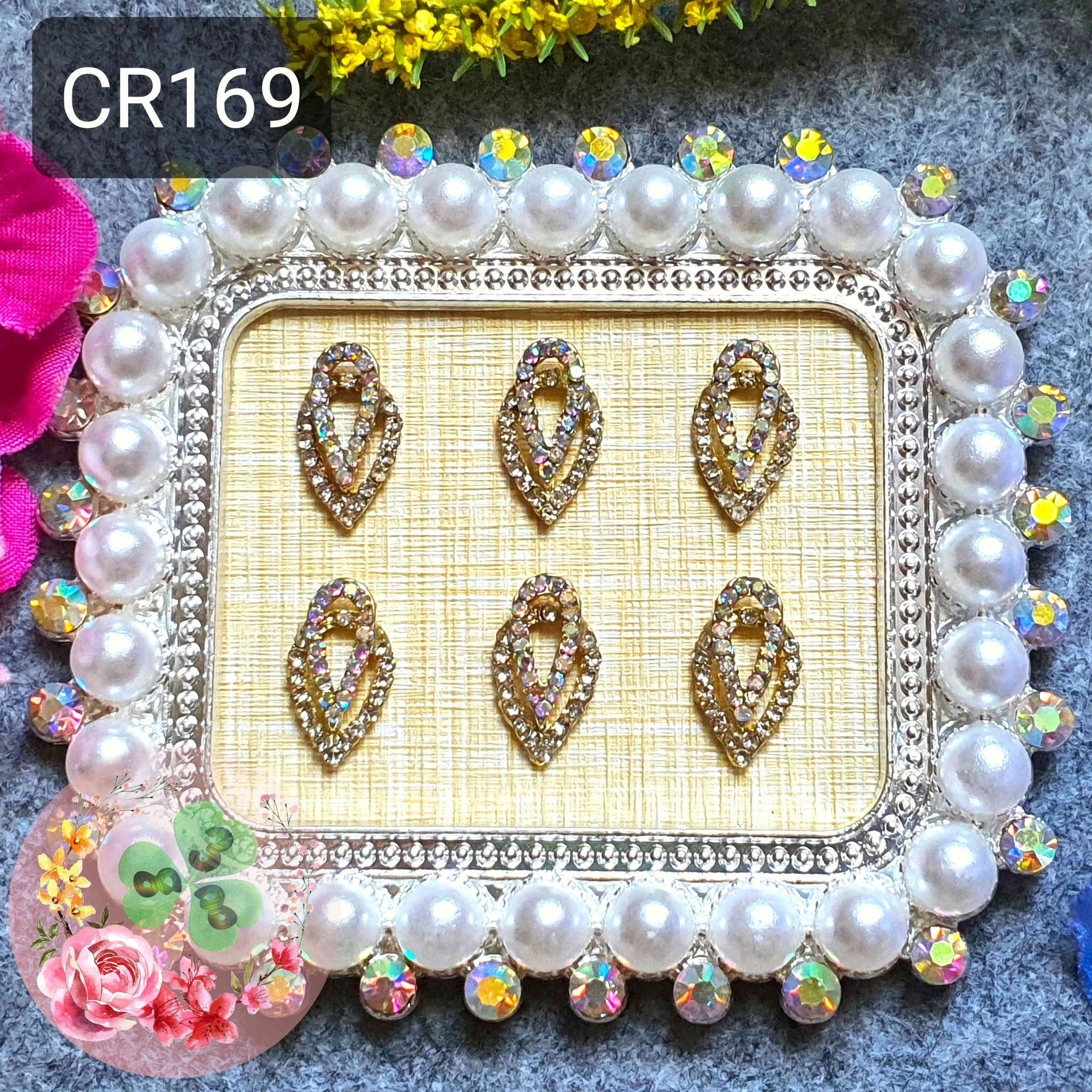 Mã CR169 . Charm kim loại đính đá trang trí móng siêu xinh.