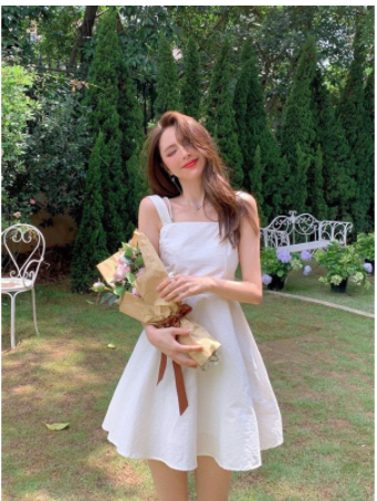 Đầm trắng hở lưng cột nơ dây chuỗi xinh xắn Ciara Dress