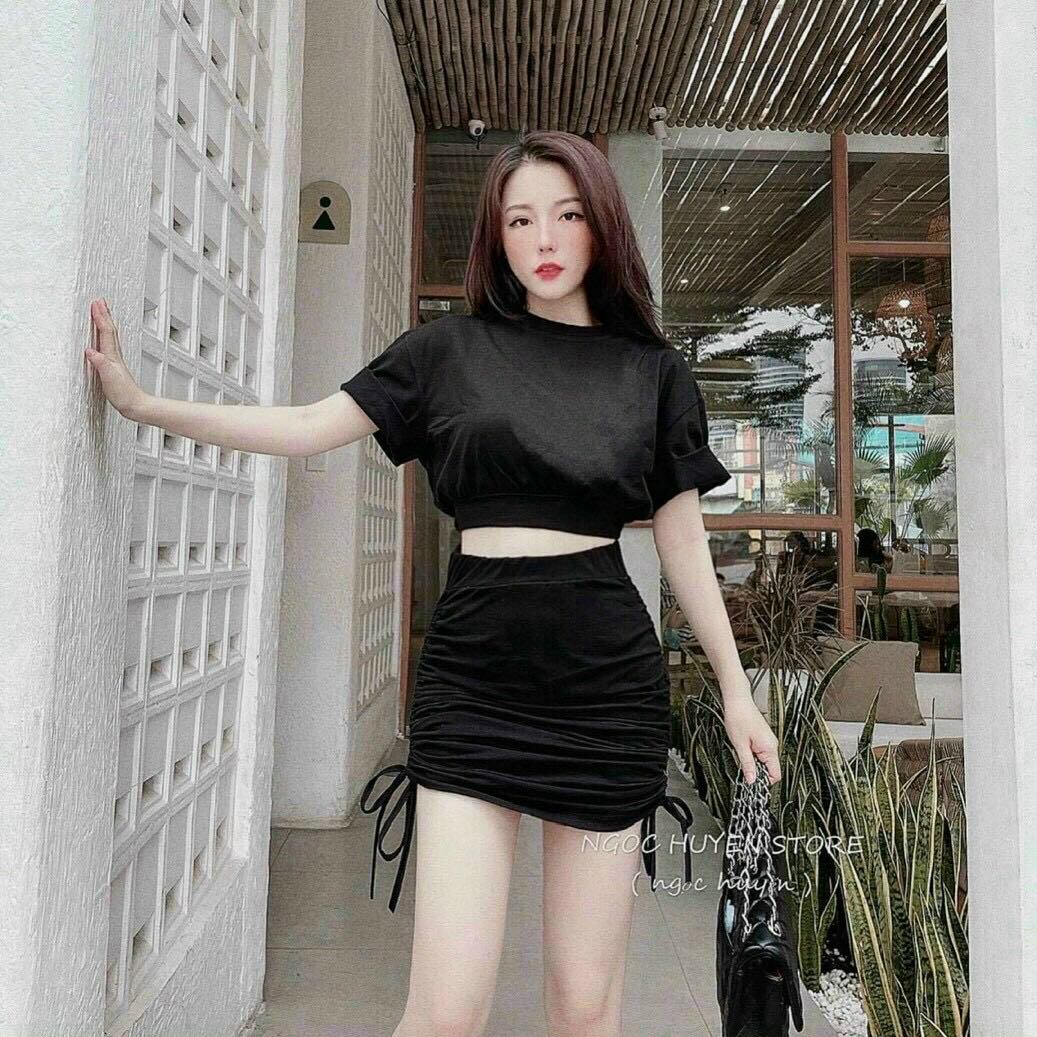 Set bộ áo thiết kế cổ tròn kèm chân váy rút dây siêu xinh