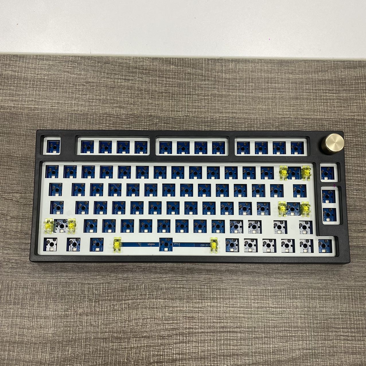 Bộ kit dukharo vn80 - hotswap mạch xuôi / 3 modes / led rgb