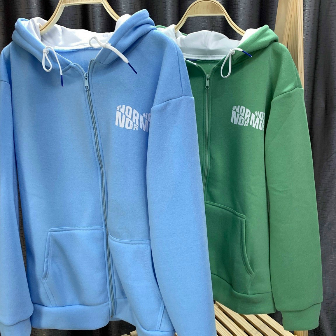 [HCM]Áo hoodie cặp đôi / áo khoác áo hoodie cặp đôi / áo khoác cặp đôi / áo khoác vải nỉ ngoại dày mịn ko nhão ko giãn