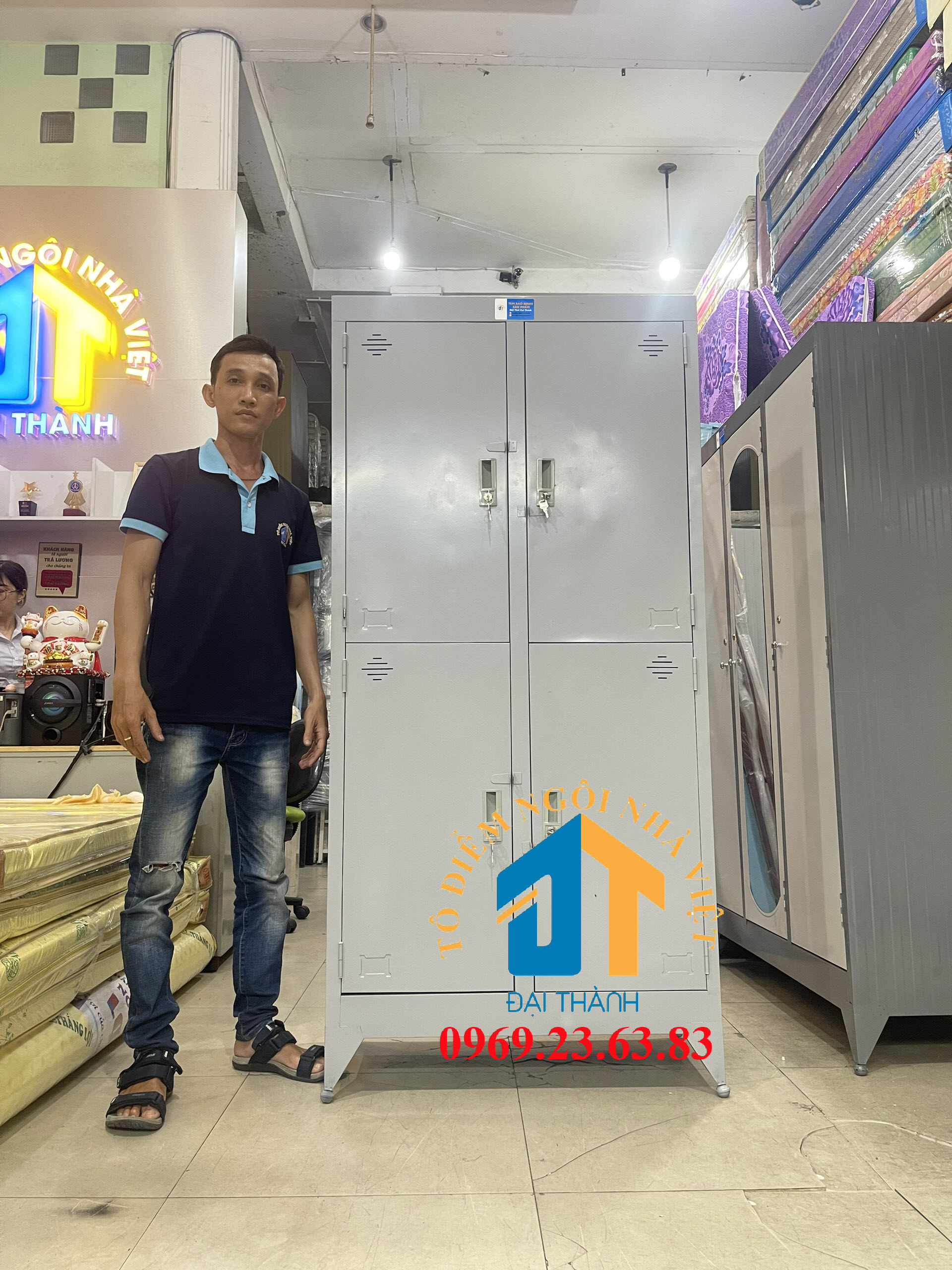 Tủ hồ sơ văn phòng 4 cửa cao 1m8 tiện lợi ,giá siêu rẻ