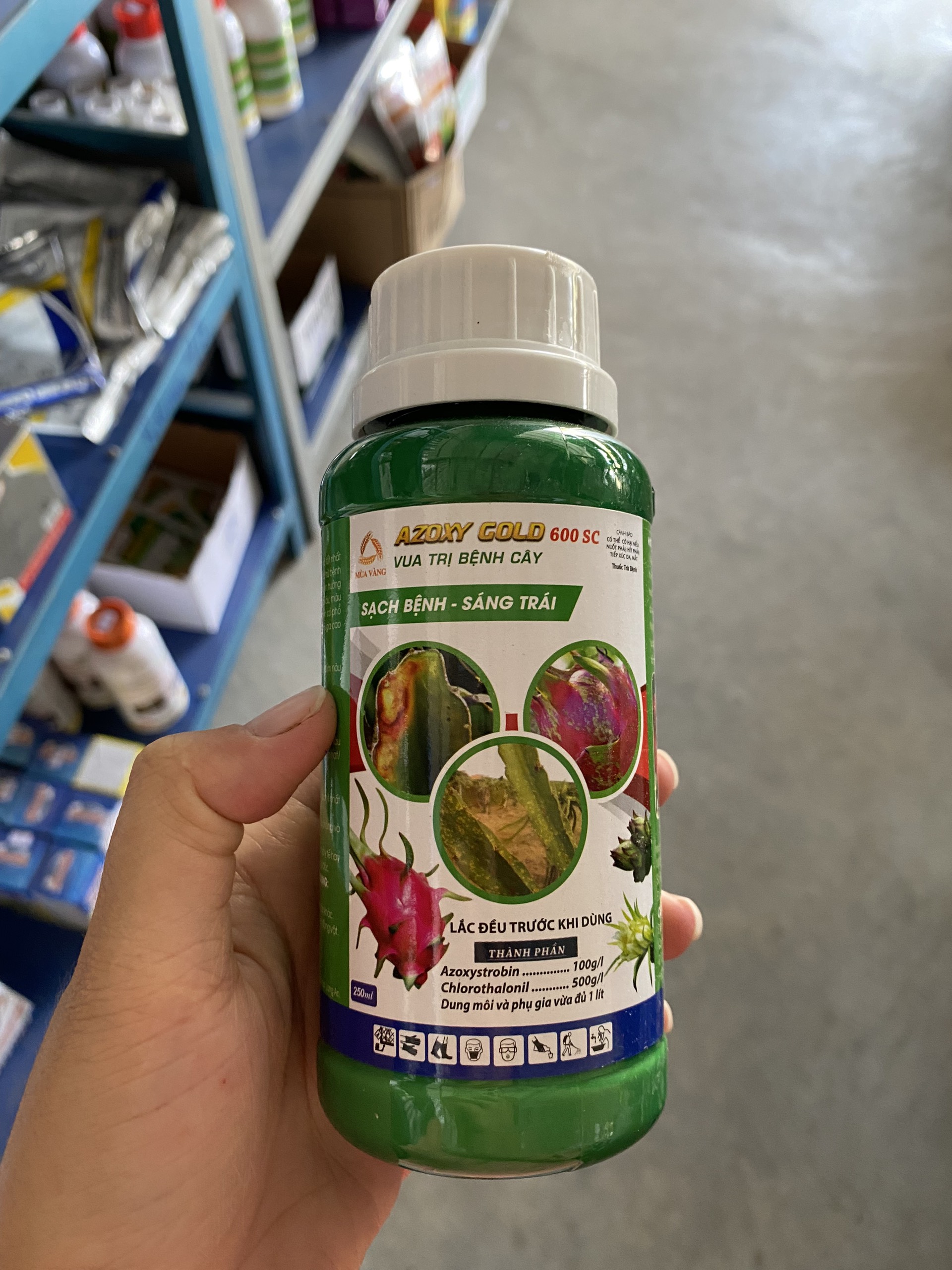 Thuốc trừ nấm bệnh azoxy gold 600sc 250ml