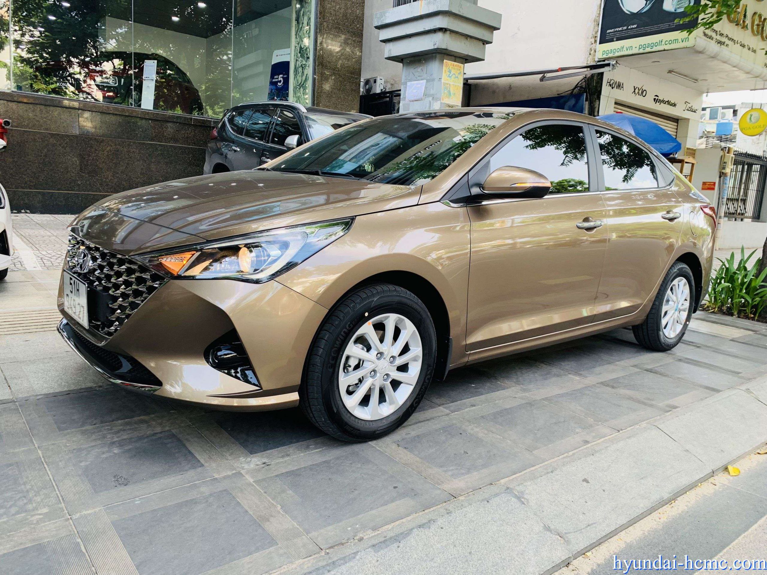 Hình ảnh Toyota Vios 2019 phiên bản 1.5G CVT màu vàng cát đã có mặt.