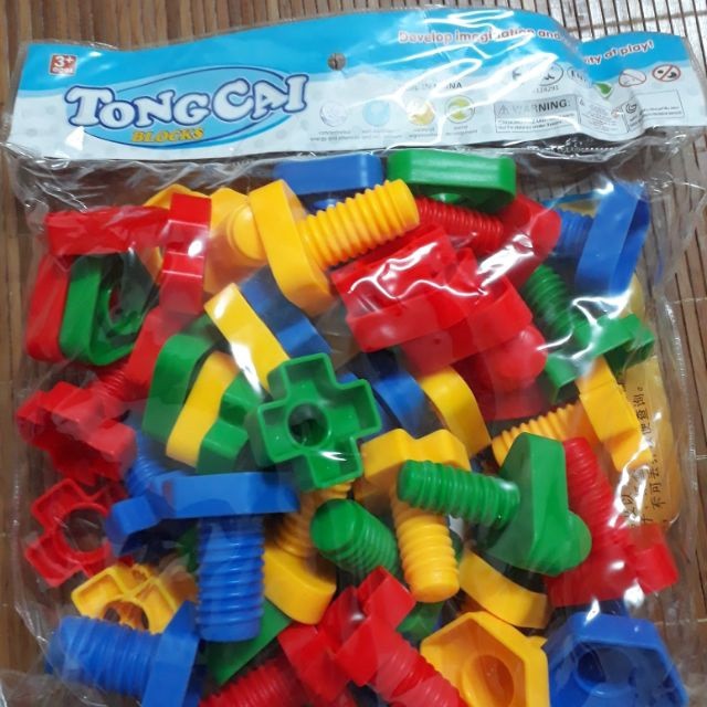 Túi ốc vít nhựa to rèn vận động tinh