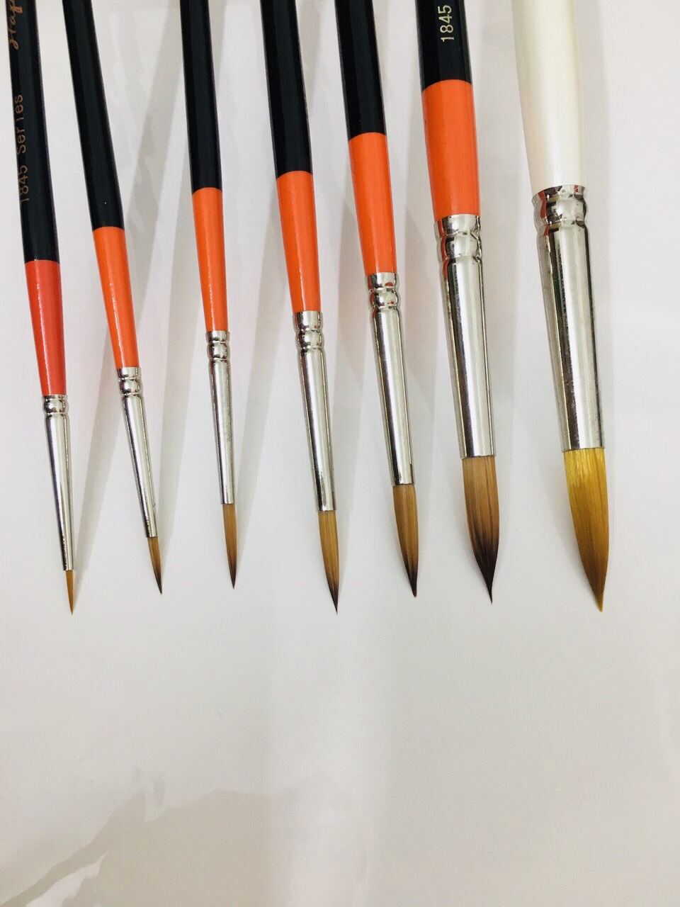 Cọ vẽ màu nước happy round 7 size